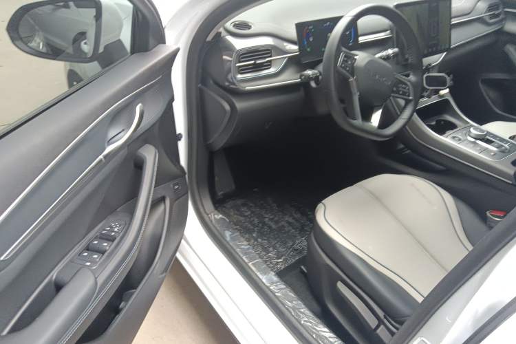 Used BYD Destroyer 05 2024 HONOR Edition DM-i 55KM Luxury Model
