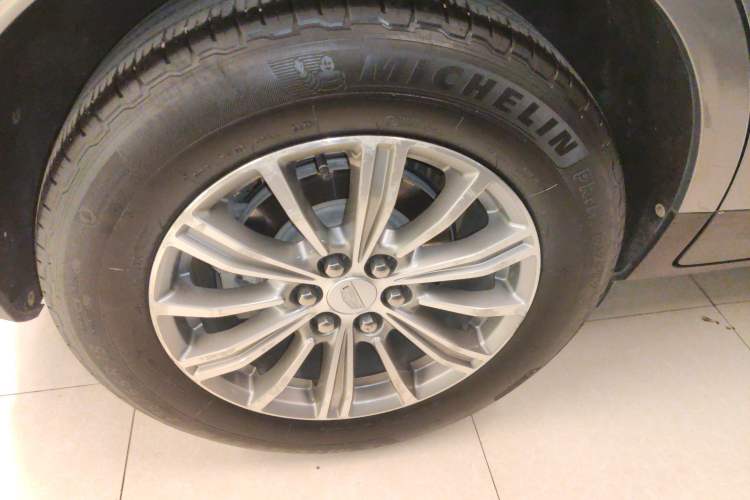 Used Cadillac XT5 2018 28T Four-Wheel Drive Luxury Model