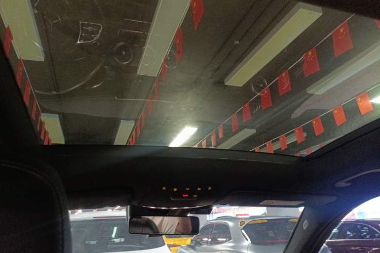 Used Mercedes-Benz GLC 2020 Facelift GLC 300 L 4MATIC Dynamic Edition
