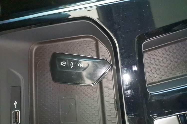 Used Volkswagen Lamando 2025 Lavida L 280TSI DSG Cool & Spicy Edition
