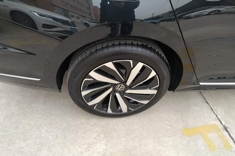 Used Volkswagen Passat 2024 380TSI Dragon Glory Edition