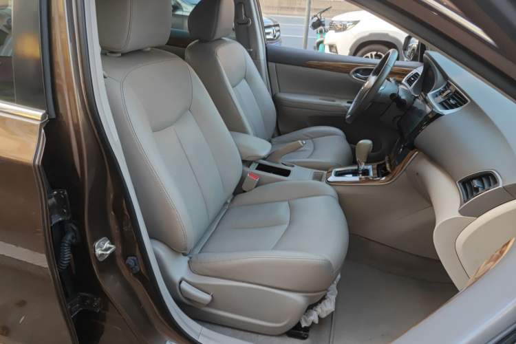 Used Nissan Sylphy 2014 1.6XV CVT Deluxe Edition
