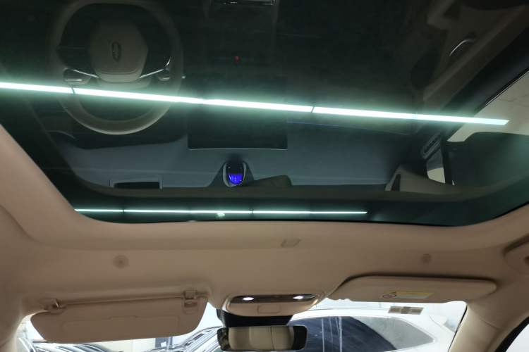 Used Hima AITO M5 2025 Extended-Range Ultra All-Wheel-Drive Version
