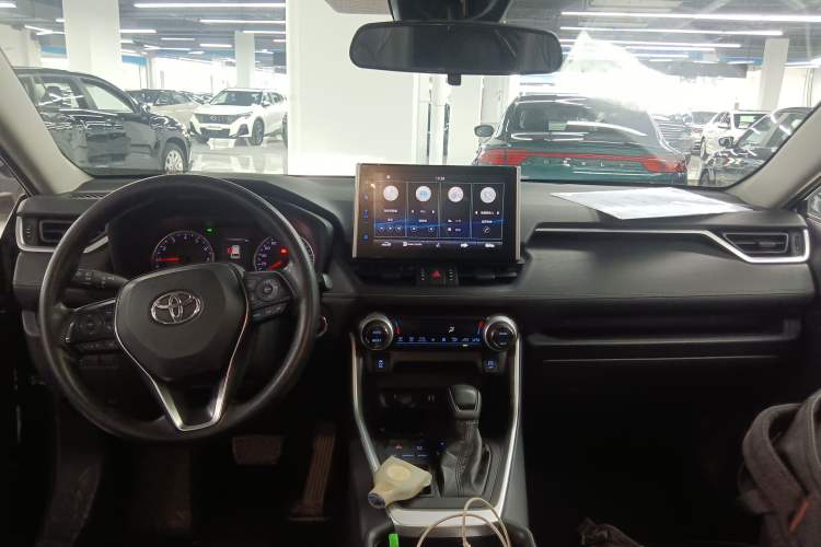 Used Toyota Wildlander 2020 2.0L CVT Two-Wheel Drive Luxury Edition