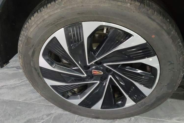 Used Hongqi HS7 PHEV 2024 2.0T PHEV Four-Wheel Drive Flagship Edition 7 Seats