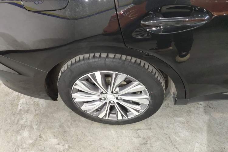 Used Hongqi E-QM5 2023 620km PLUS
