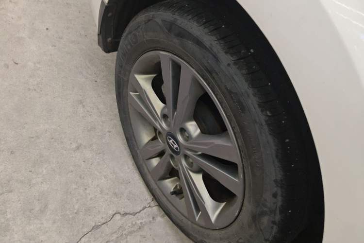 Used Hyundai Elantra 2016 1.4T Dual-Clutch Xuan Dong · Dynamic Version
