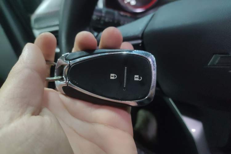 Used Chevrolet Trax 2021 Redline 335T CVT Top-Tier Model China VI Standard
