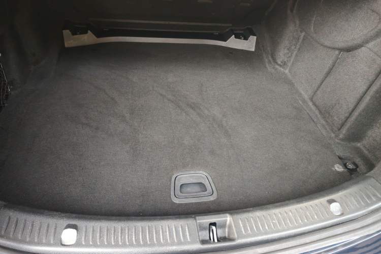 Used Mercedes-Benz E-Class 2020 E 300 L Sporty and Stylish Model