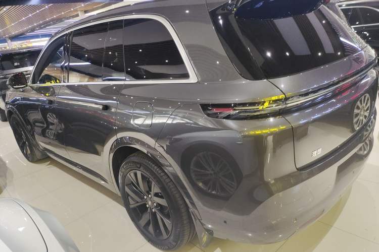 Used Li Auto L8 2023 Max model
