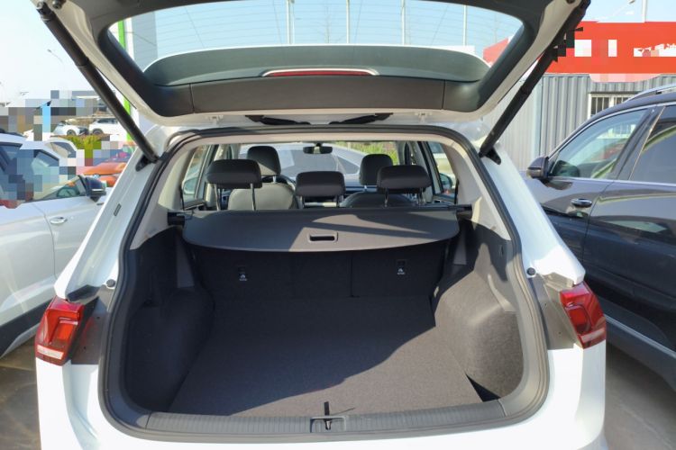 Used Volkswagen Tiguan L 2024 330TSI Automatic Two-Wheel Drive R-Line Enhanced Edition
