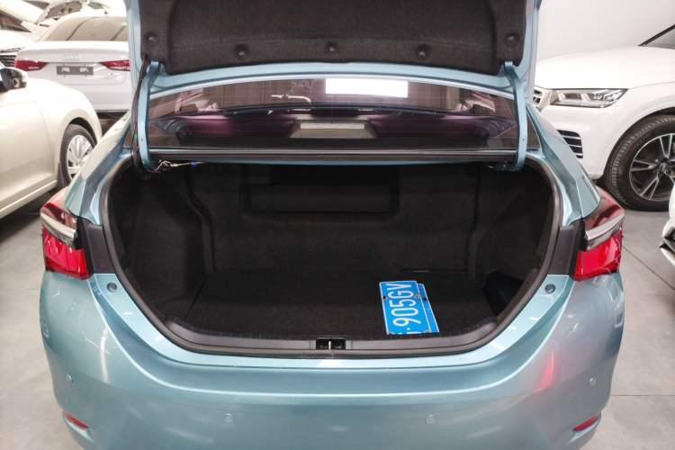 Used Toyota Corolla 2017 Revised Dual-Engine 1.8L E-CVT Leading Edition