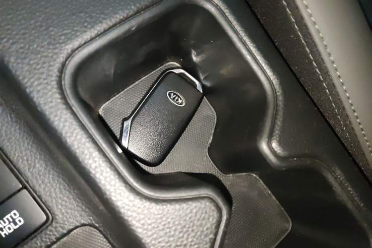 Used Kia Sportage R 2019 2.0L Automatic Smart Luxury Edition
