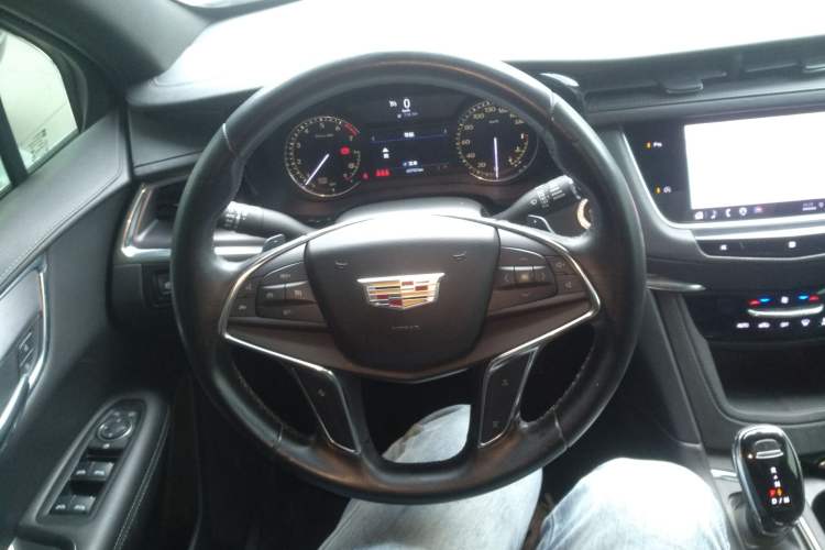 Used Cadillac XT5 2021 28T Tech Edition
