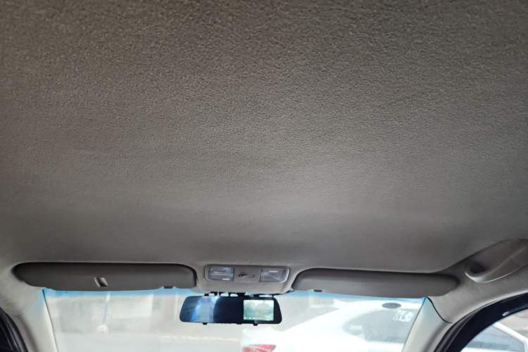 Used Kia K2 2015 Sedan 1.4L MT GLS
