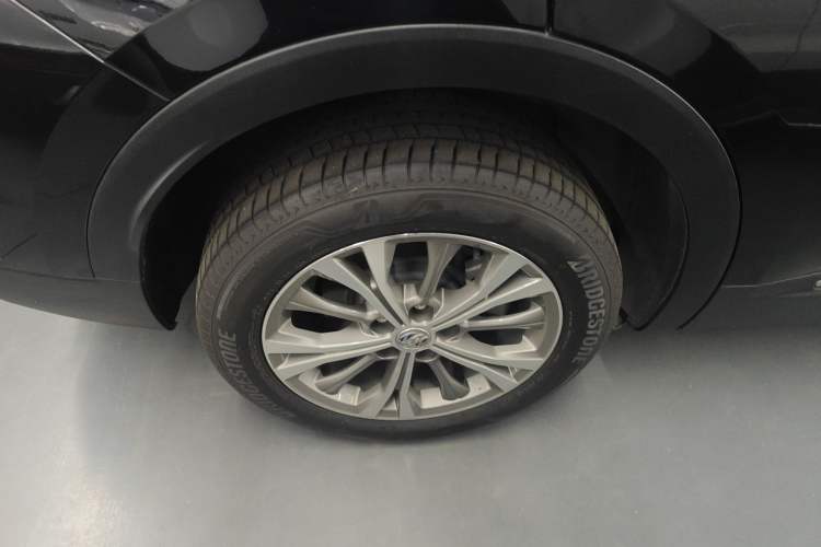 Used Buick Envision 2022 Encore Plus 652T Five-Seat Luxury Model
