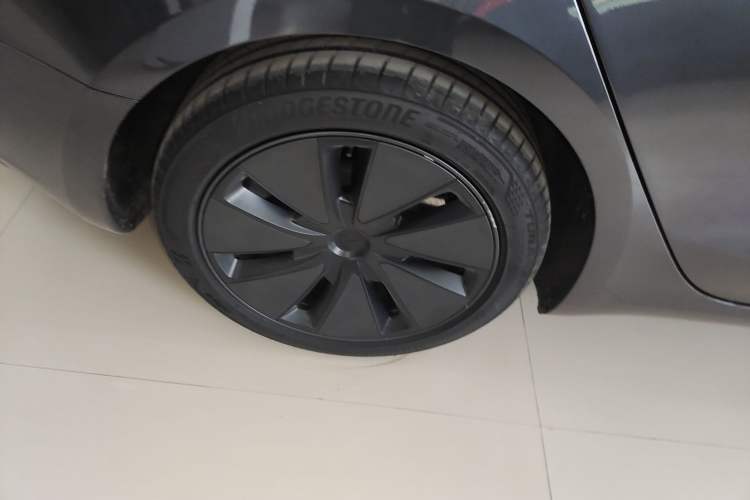 Used Tesla Model 3 2025 Rear-Wheel-Drive Version
