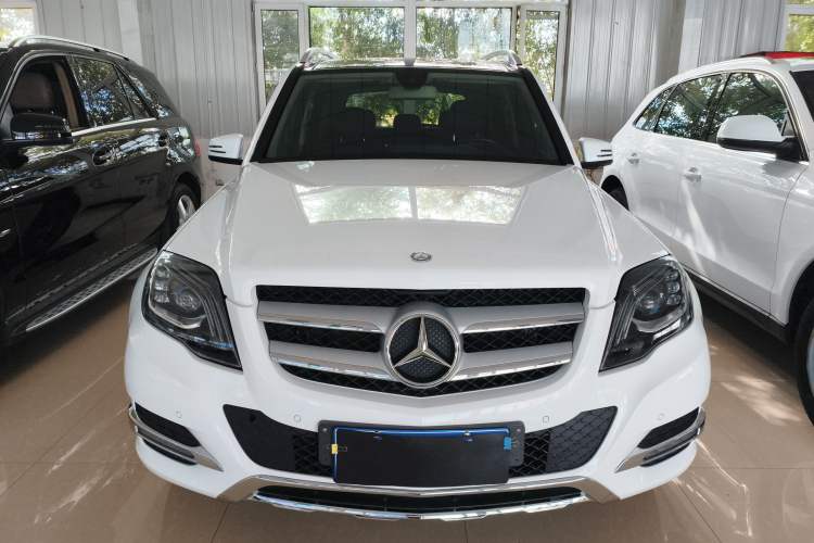 Used Mercedes-Benz GLK-Class 2013 GLK 300 4MATIC Dynamic Sunroof Model
