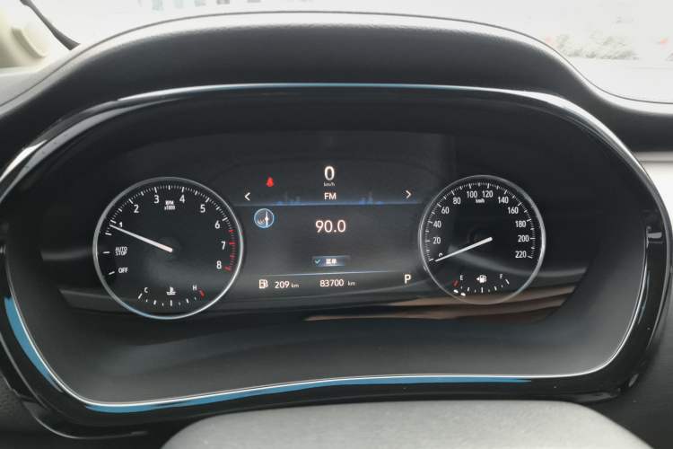 Used Buick GL8 2023 Land Executive Class Deluxe Model