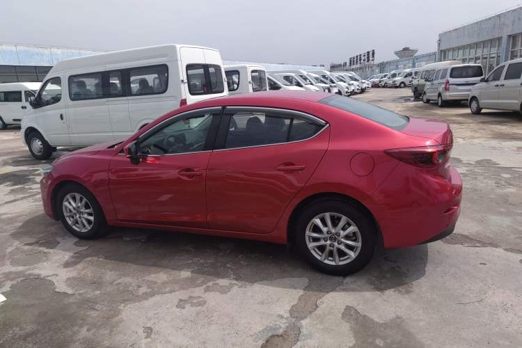 Used Mazda Mazda 3 Axela 2019 Cloud-Controlled Sedan 1.5L Automatic Luxury Model China VI Standard