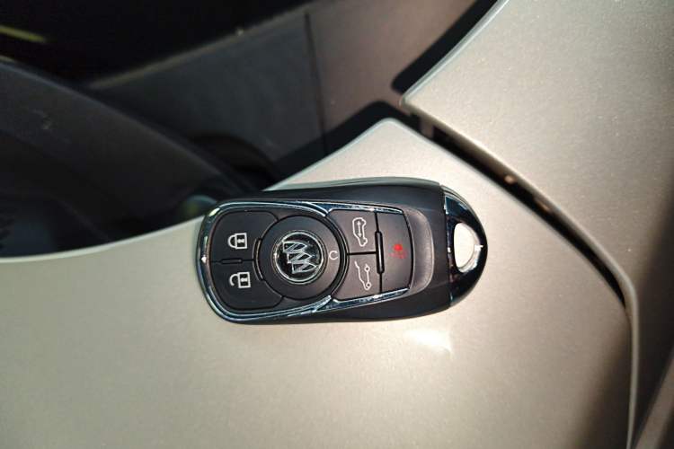 Used Buick GL8 2018 ES 28T Luxury Model China VI Standard
