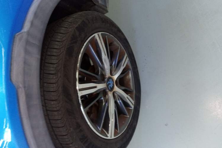 Used BYD Yuan New Energy 2018 EV360 Smart Connected Cool Model