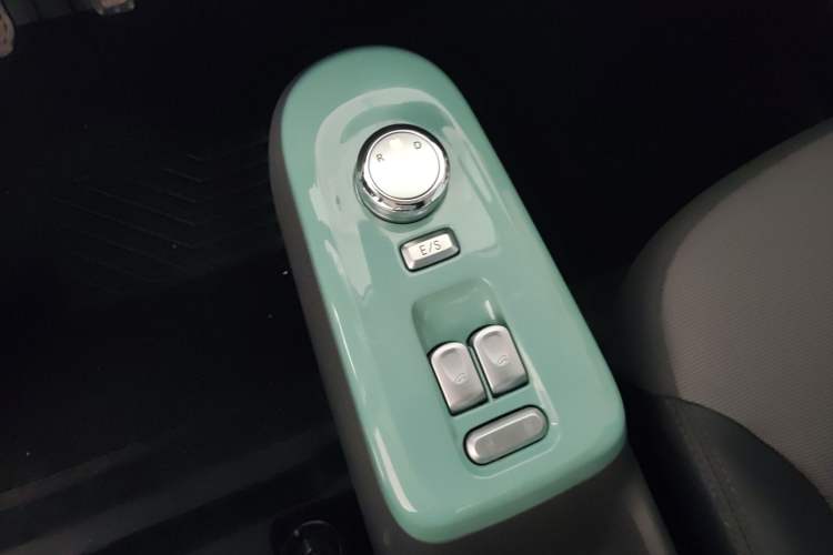 Used  Lumin 2023 301km Honey Dew Edition