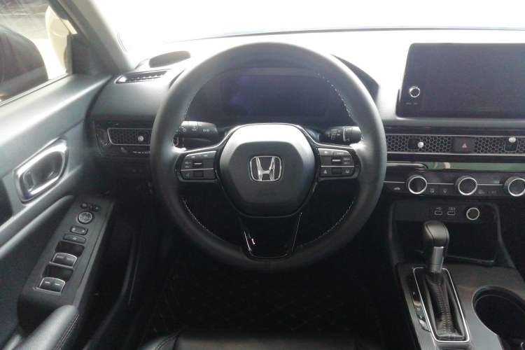 Used Honda Civic 2022 240TURBO CVT Dynamic Edition