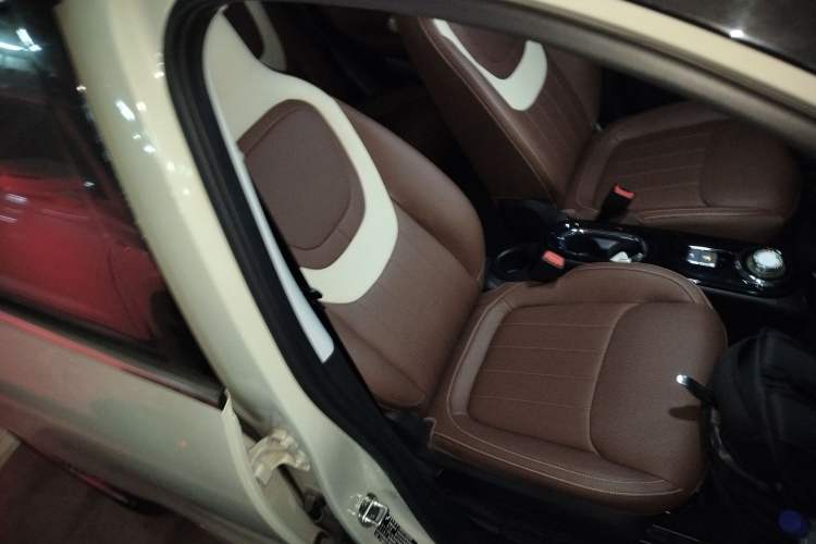 Used Wuling Bingo 2023 333 km Lingxi Connected+ Version
