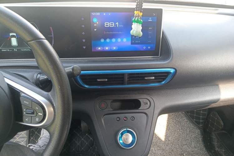 Used ORA White Cat 2022 Upgraded Model 305km Range Luxury Version Lithium-Ion Battery
