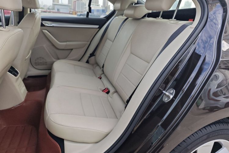 Used Skoda Octavia 2015 1.6L Automatic Yijie Edition
