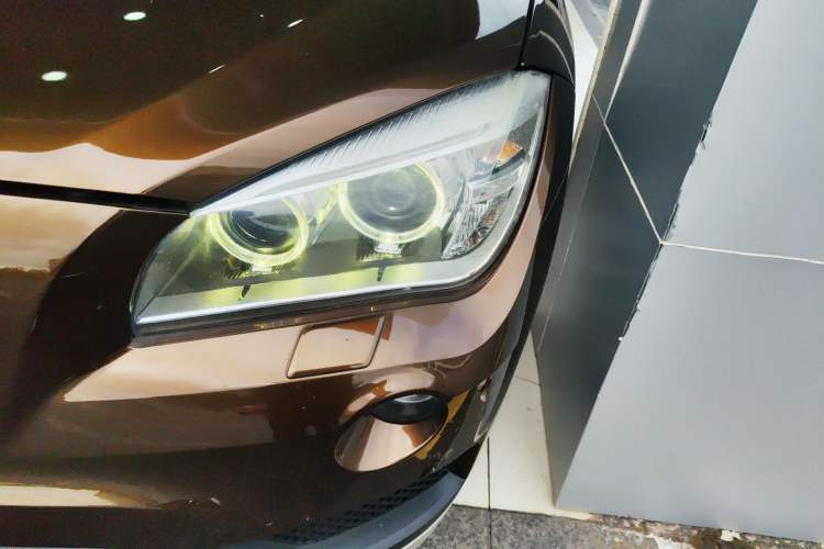 Used BMW X1 2015 xDrive20i Fashion Model
