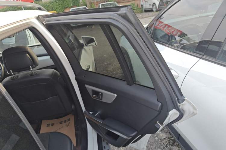 Used Mercedes-Benz GLK-Class 2015 GLK 300 4MATIC Fashion Edition Ultimate Version