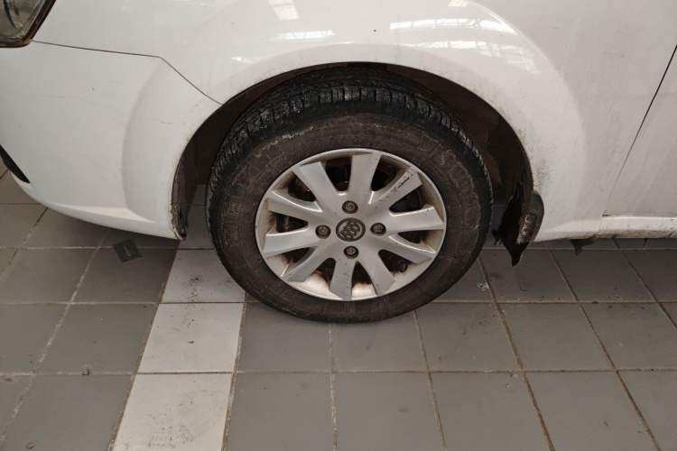 Used Buick Excelle 2013 1.5L Manual Classic Model
