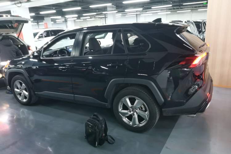 Used Toyota RAV4 2020 2.0L CVT Two-Wheel Drive Fashion Edition
