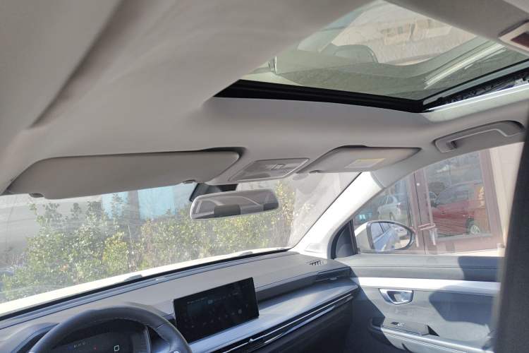 Used Wuling Asta 2021 1.5T CVT Starlight Edition