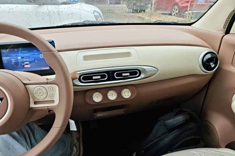 Used Wuling Hongguang MINIEV 2025 Four-Door Version Advanced Edition
