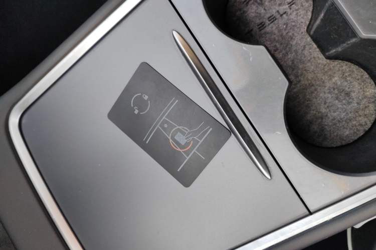 Used Tesla Model 3 2021 Standard Range Rear-Drive Upgraded Version
