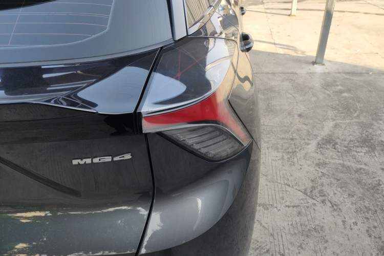 Used MG 4 EV 2023 415 km Range Sea-Faring Champion Edition
