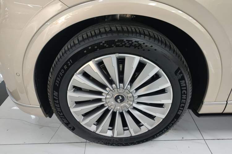 Used ONVO Luxeed L90 