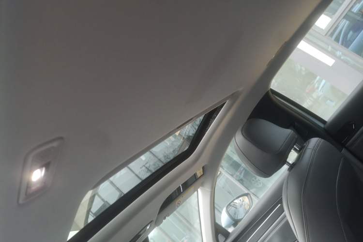 Used  L6 2025 EM-i 140km Starship Edition