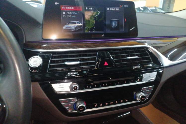 Used BMW 5 Series 2019 525Li Luxury Package