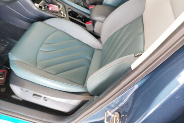 Used Volkswagen Tharu 2023 300TSI Two-Wheel-Drive Full Moon Edition
