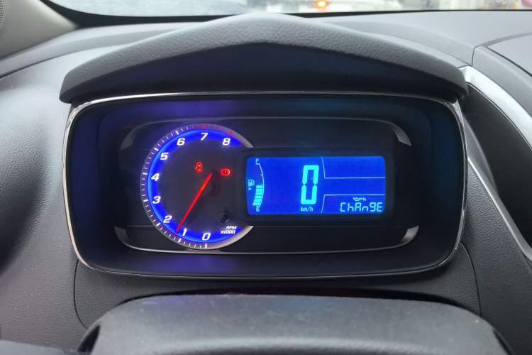 Used Chevrolet Trax 2016 1.4T Manual Two-Wheel Drive Comfort Version with Sunroof