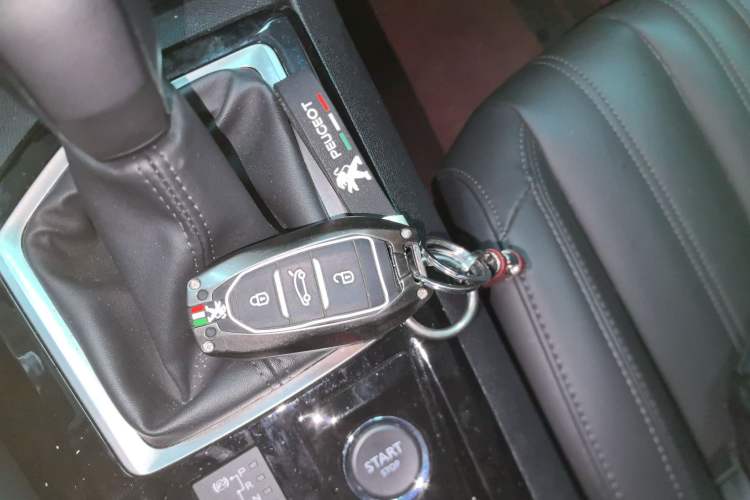 Used Peugeot 408 2022 1.6T Light-Chasing Edition
