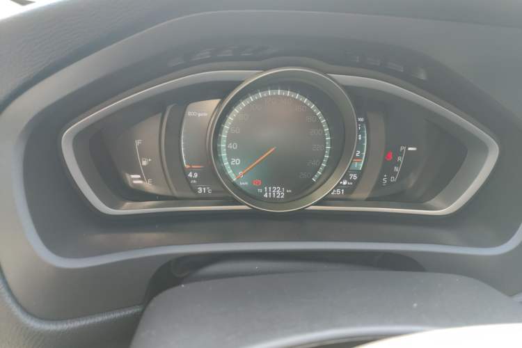 Used Volvo V40 2019 T3 Zhiyi Edition
