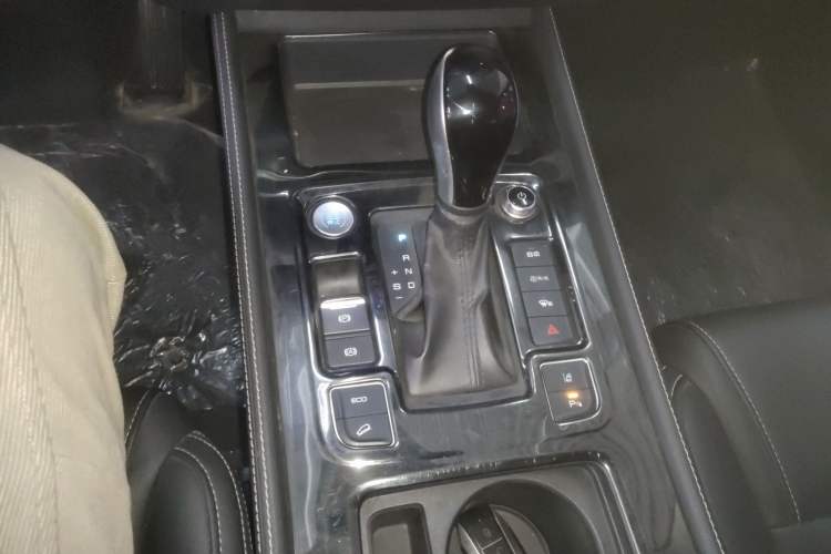 Used BYD Tang 2018 2.0T Automatic SmartConnect Prestige 7-Seater China V Standard