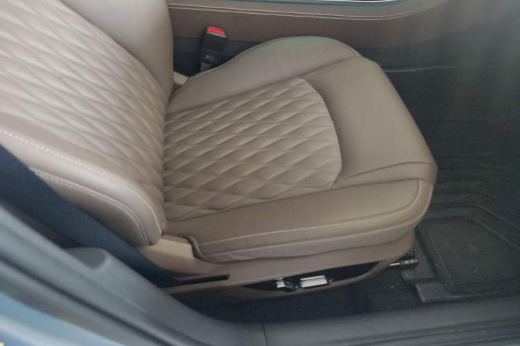 Used BYD Han 2023 DM-i Champion Edition 121KM Prestige Model