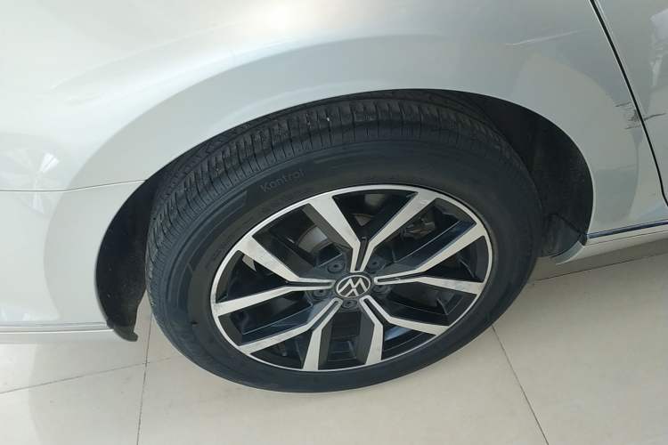 Used Volkswagen Magotan 2020 330TSI DSG Leading Model
