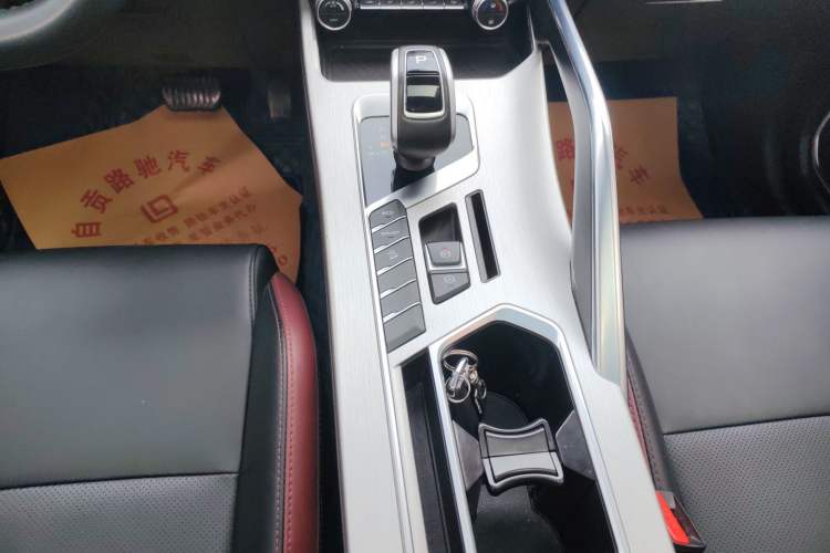 Used Geely Auto Coolray 2020 Facelift 240T DCT Hunter
